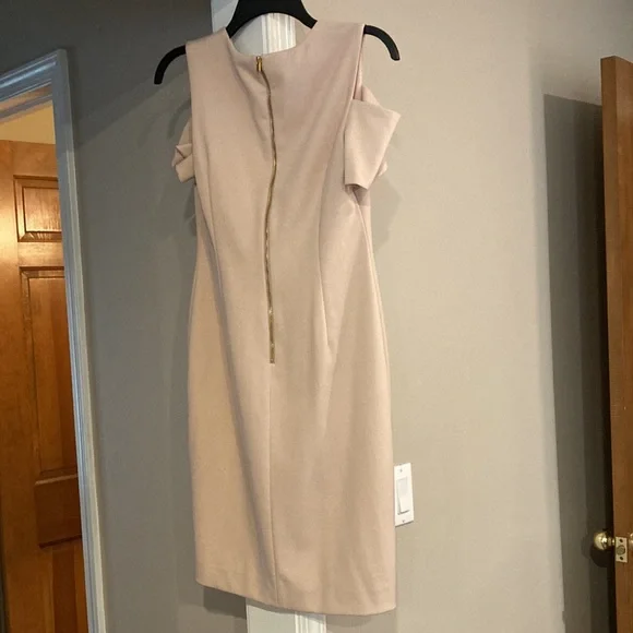 Calvin Klein dress - Picture 4 of 8